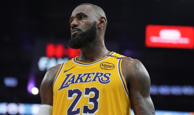 九游娱乐-詹姆斯激活又有历史第一纪录！他在湖人有纪录队史第一、超科比！