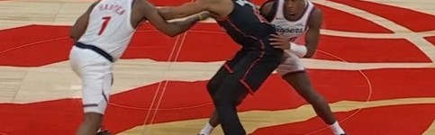 九游首页-关键球！邓恩掩护撞到巴恩斯&amp;裁判吹掩护犯规 快船挑战失败